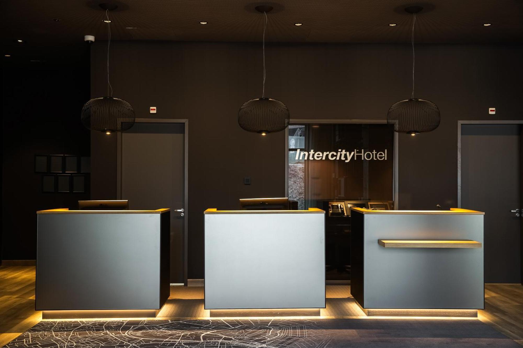 Intercityhotel ブレッダ エクステリア 写真